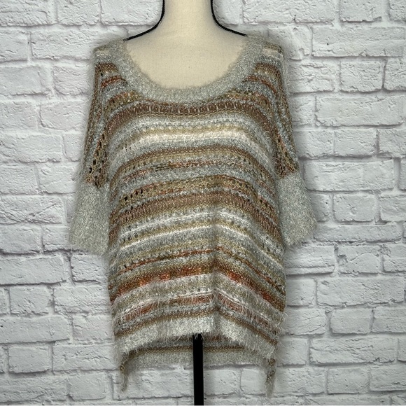 Alberto Makali Soft And Fuzzy Wool Blend Open Knit Metallic Striped Sweater - Picture 4 of 9